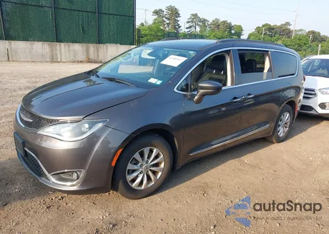 2017 Chrysler Pacifica Touring L from USA, damaged, VIN 2C4RC1BG4HR796624